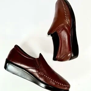 SAS | Shoes | Sas Womens Dream Brown Leather Slip On Loafers  display picture 1